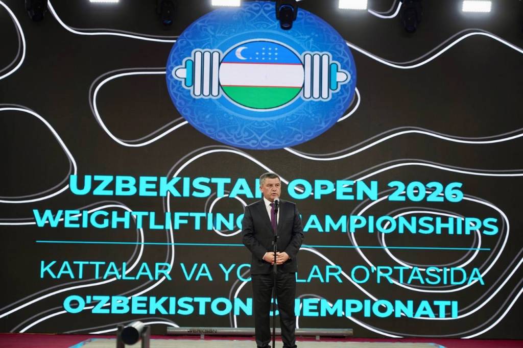 Оғир атлетика бўйича баҳсларда навоийликлар пешқадам