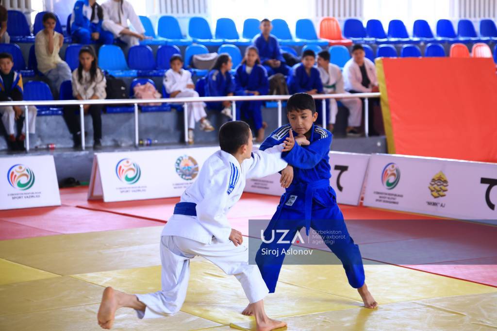 Navoiyda sport musobaqalari ko‘tarinki ruhda davom etmoqda