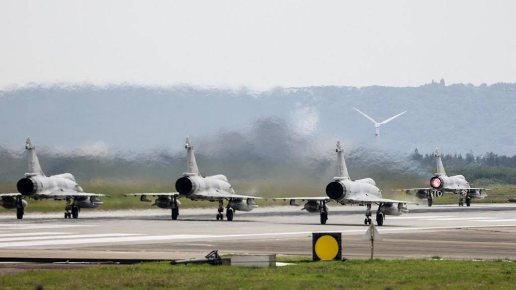 Тайвань яқинига қирувчи дронлар жойлаштирилди