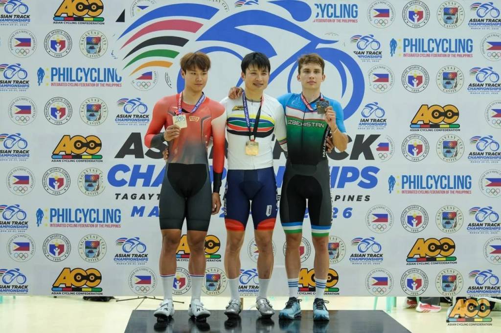 Две медали велоспортсменов