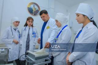 Tibbiy ta’limda nazariya va amaliyot uyg‘unligi