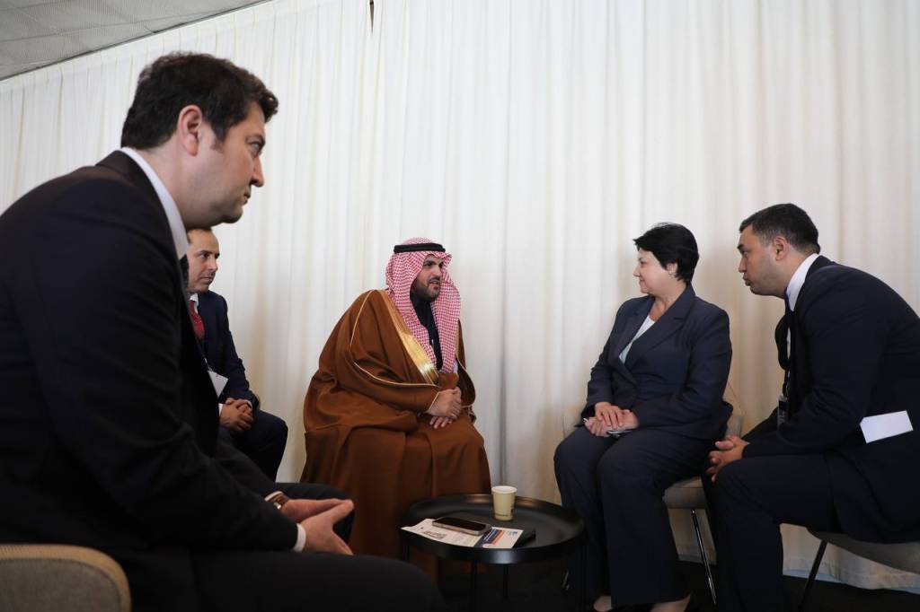 التعاون العالمي في مجال التعليم: مراحل جديدة وآفاق