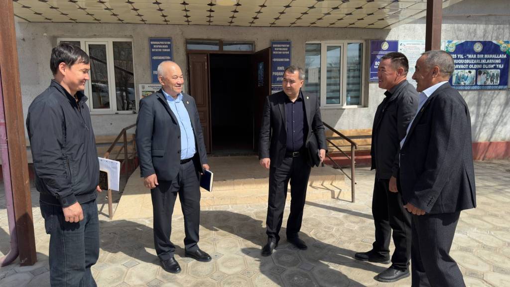 Депутат “Маҳалла еттилиги” аъзолари билан учрашди