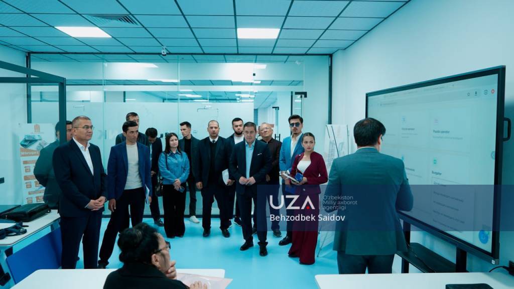 Ma’mun oliygohi OAV nigohida