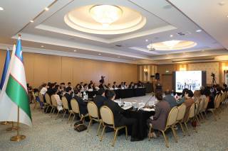 Инновационные решения для энергоэффективности общественных зданий и транспорта