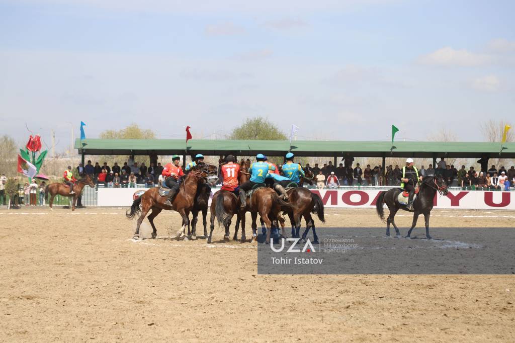 Бухорода  халқаро улоқ-кўпкари турнири