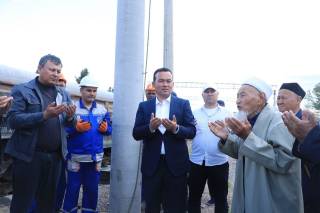 “Қумқўрғон – Қудуқли” темир йўл участкасини электрлаштириш бошланди