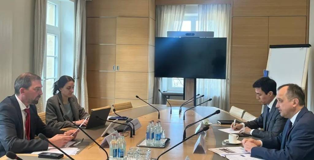 Usbekistan und Luxemburg loten neue Möglichkeiten für den interparlamentarischen Dialog aus