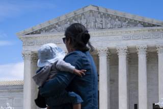 Трамп Олий судда: фуқаролик масаласи ҳал қилувчи босқичга ўтди