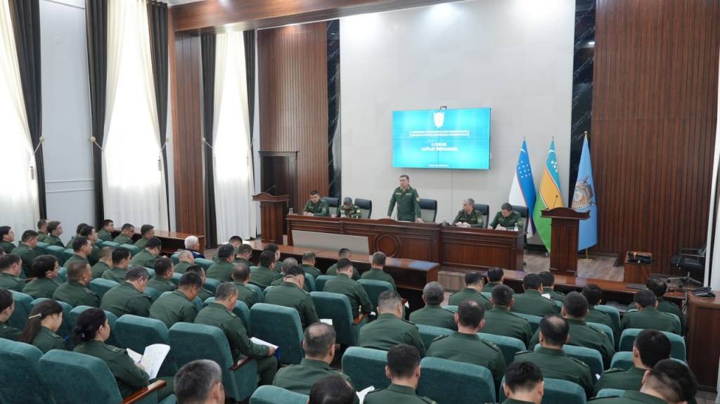 Deputat va yoshlar o‘rtasida ochiq muloqot