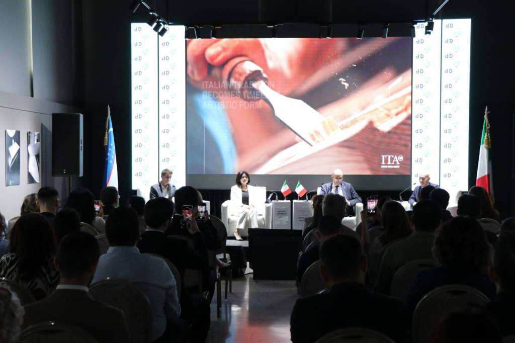 Италия маданияти акс этган кўргазма