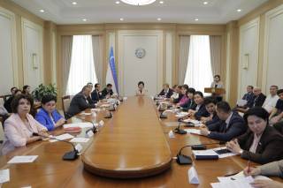 Тиббий суғурта: гематологик ва онкогематологик беморларни дорилар билан таъминлаш ҳолати муҳокама қилинди