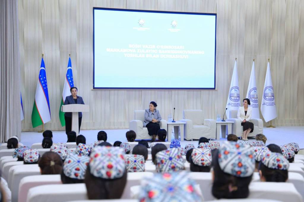 Bosh vazir o‘rinbosari talabalar huzurida