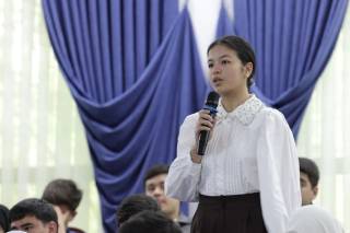 Yoshlar “El-yurt umidi” jamg‘armasi faoliyati bilan tanishdi