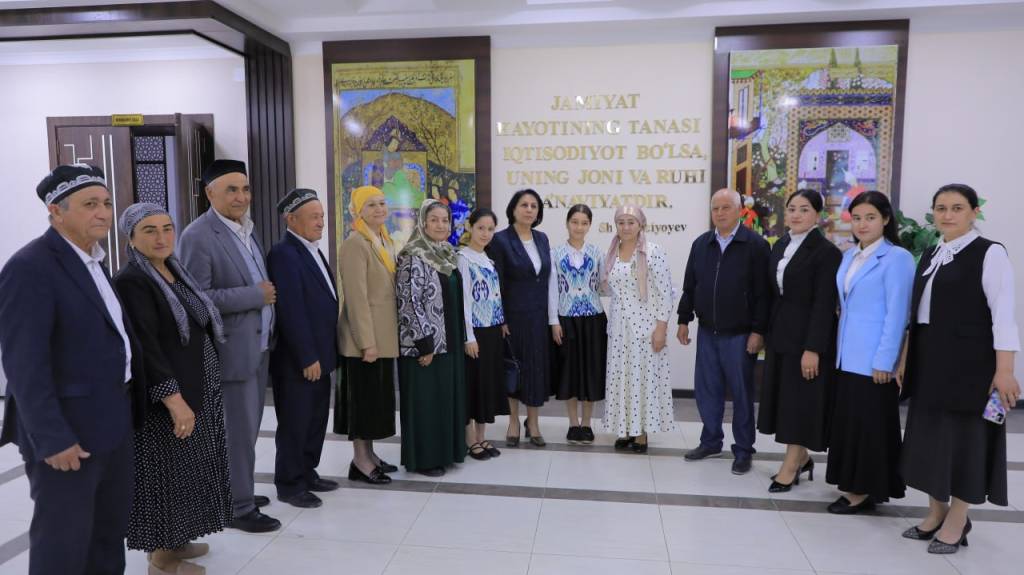 Avlodlar uchrashuvi— ibrat maktabi