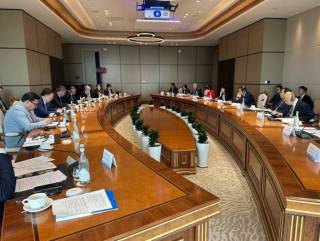 Shafoat Nurullaeva hebt beim Samarkand-Symposium zentrale Aspekte der usbekisch-chinesischen Zusammenarbeit hervor