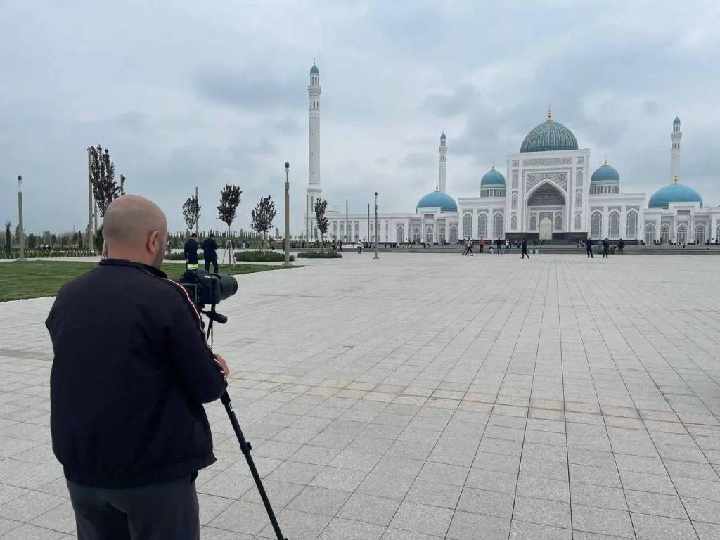 Испанияликлар Ўзбекистоннинг туризм салоҳияти билан танишмоқда