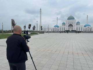 Испанияликлар Ўзбекистоннинг туризм салоҳияти билан танишмоқда