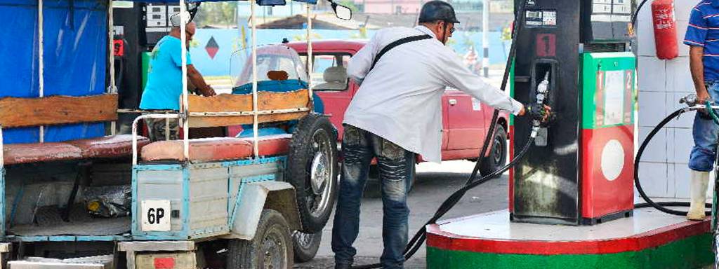 Непалда жанармай тапшылығы салдарынан жұмыс аптасы қысқартылды