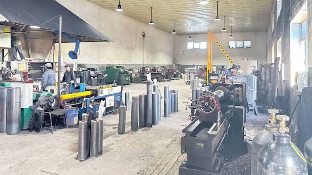 Atrof-muhitga zarar yetkazgan korxonalarga cheklov qo‘yildi