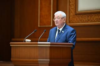 Сенаторлар пулли йўлларни ташкил этишга оид қонунни маъқуллади