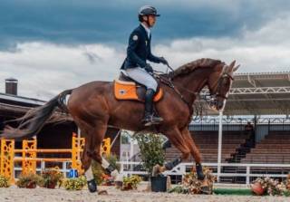 Бекзод Курбанов на лошади «Matts VG» – участник  Кубка мира