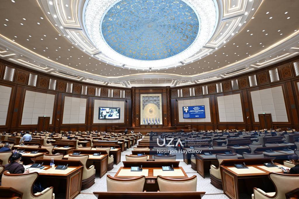 انطلاق فعاليات الجلسة العامة الرابعة عشرة لمجلس الشيوخ لدى المجلس الأعلى بجمهورية أوزبكستان
