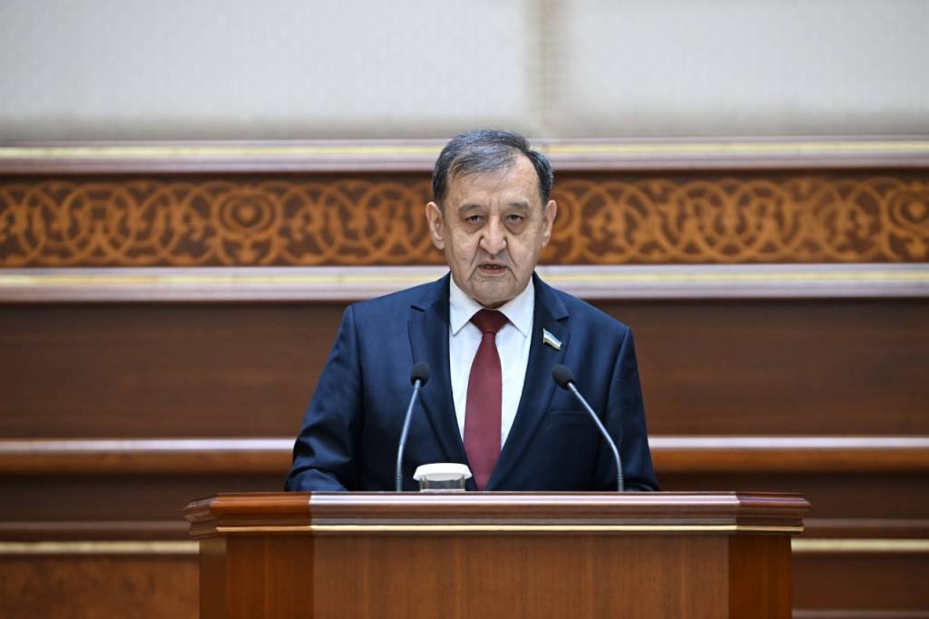 Определяется порядок возмещения ущерба, причиненного незаконным решением государственного органа или должностного лица