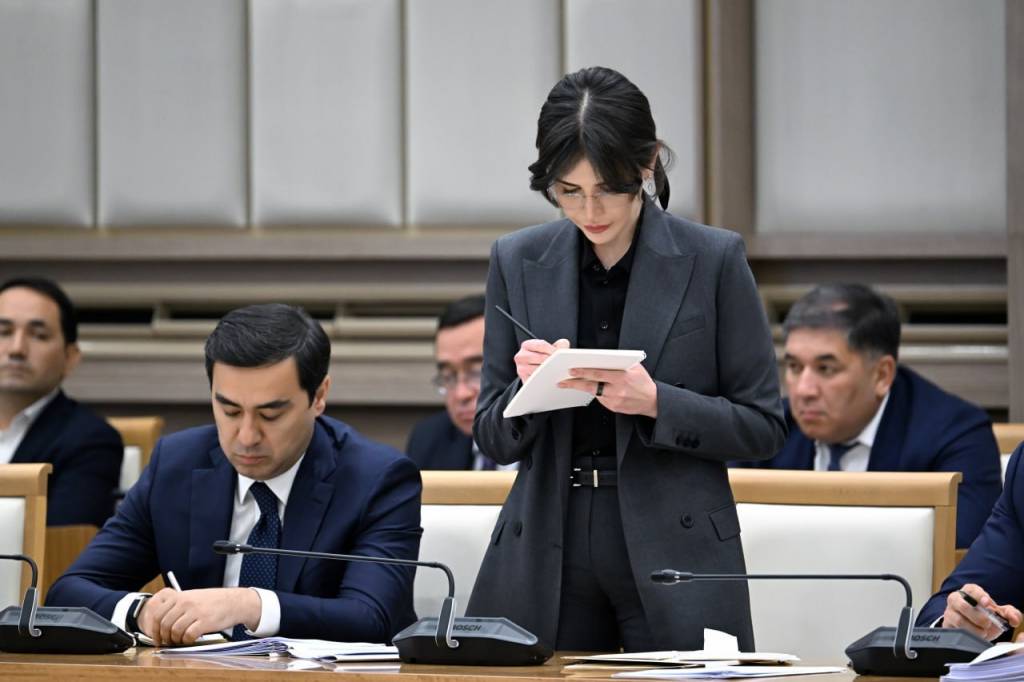 Республика ва халқаро мусобақаларда пара спортчига ҳамроҳлик қилганларга ҳар ойда спорт мактаблари тренерлари ойлигига тенг миқдорда маош тўланади