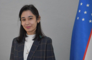 Dadabayeva Shirinxon Shuxratovnaning filologiya fanlari doktori (DSc) dissertatsiya ishi himoyasi to‘g‘risida