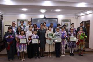 Навоийда “Ибратли ҳарбий оила” танлови бўлиб ўтди