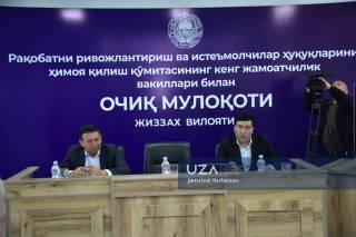 Jizzaxda ochiq muloqot: hisobot emas, natija muhim