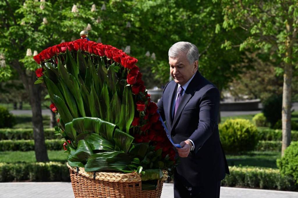 Отдана дань глубокого уважения памяти Амира Темура