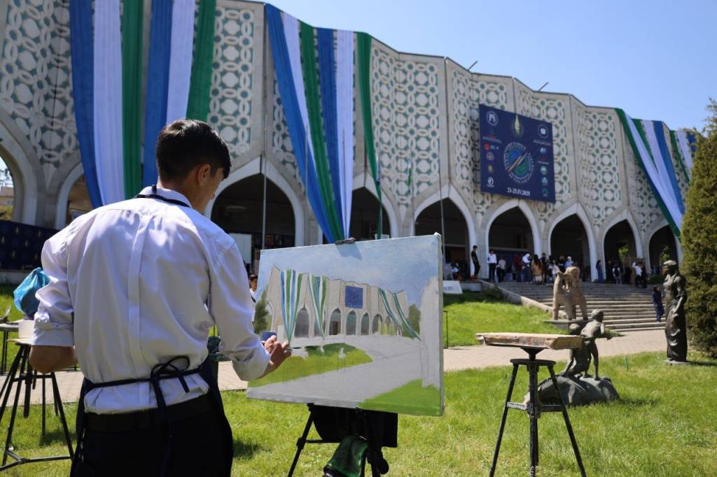 Tasviriy va amaliy san’atning yirik namoyishi