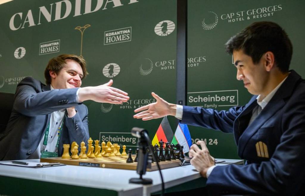 Блюбаумни мағлубиятдан “асраган” Синдоров Праггнанандхага қандай туҳфа тортиқ этаркан?