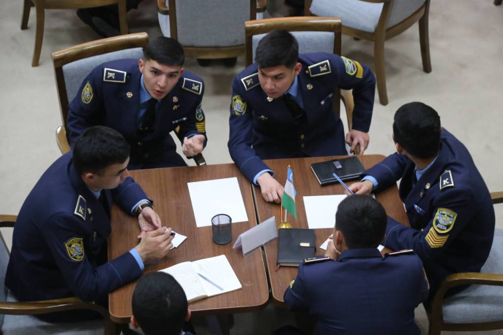 “Aждодлар изидан”