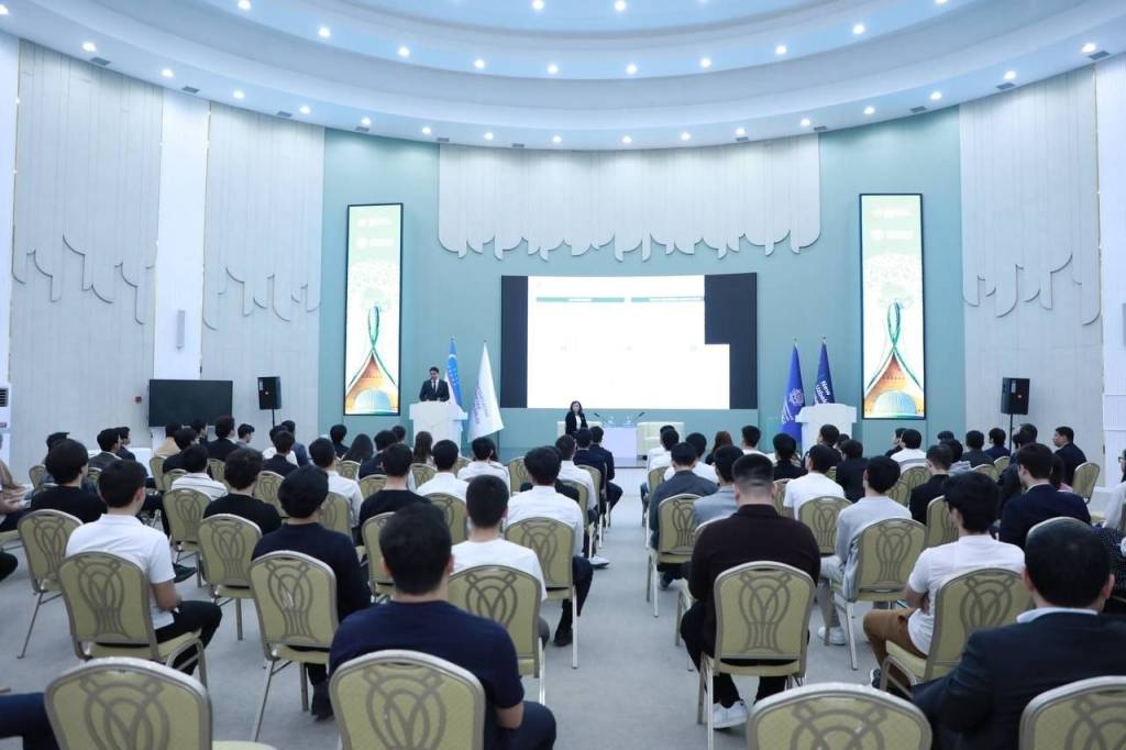 Zamonaviy boshqaruv modellari va yosh kadrlar bilan ishlashning yangi yo‘nalishlari muhokama qilindi