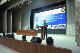 Ёш аскарлар билан учрашув