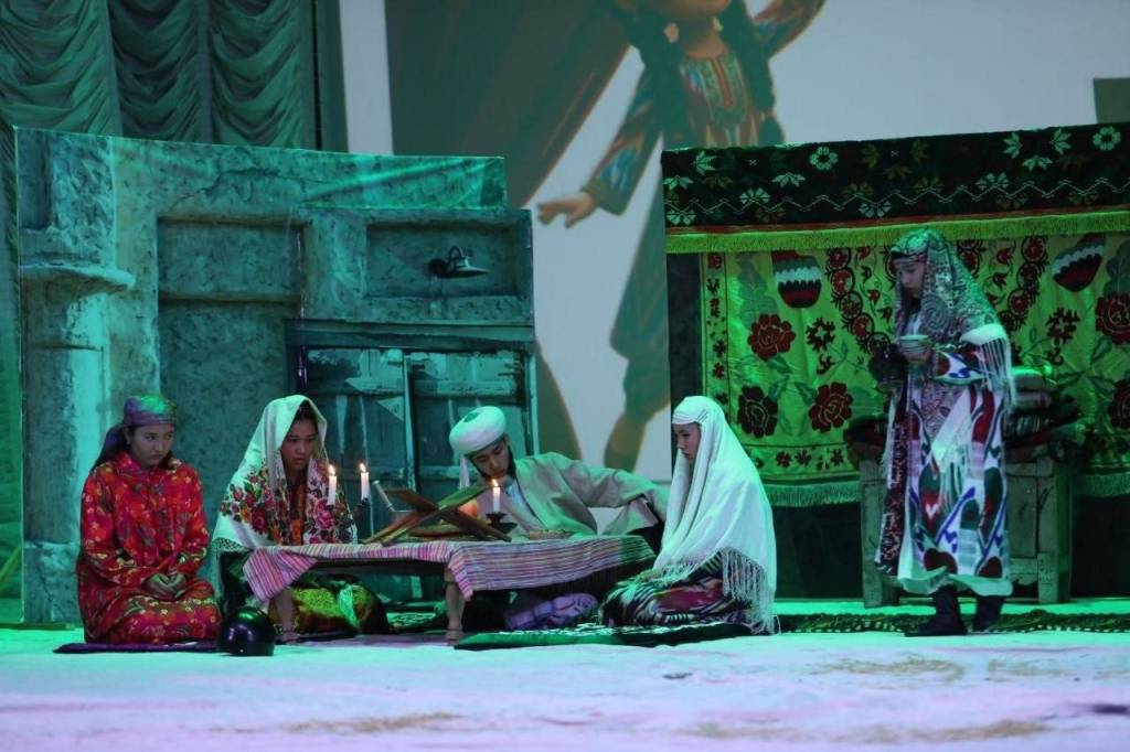 “Turon” maktab teatri tanlovida boysunliklar g‘olib bo‘ldi