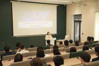 Deputatlar yoshlar bilan ochiq muloqot qildi