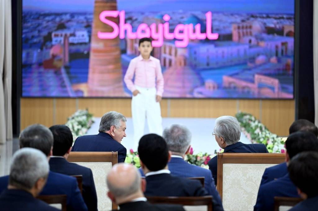 Prezidentlar “Nigora” to‘qimachilik korxonasiga tashrif buyurdilar