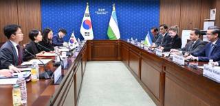 Politische Konsultationen zwischen den Außenministerien Usbekistans und Südkoreas in Seoul