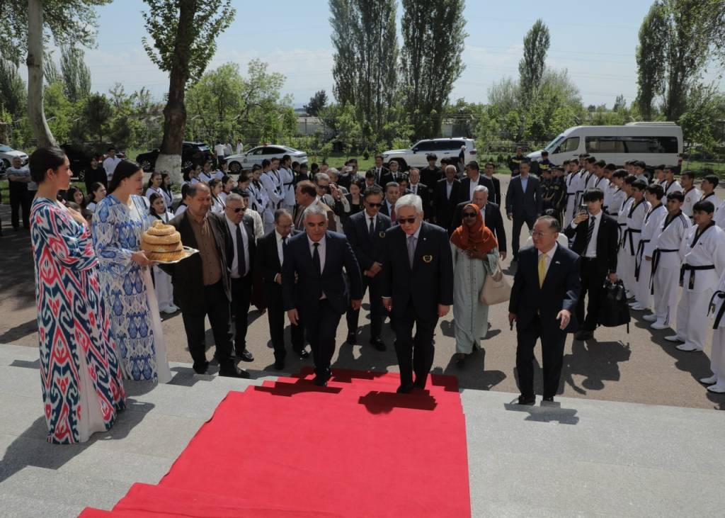 World Taekwondo президентига "Фахрий доктор" унвони топширилди