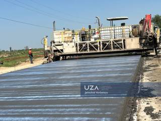 Тинчлик қишлоғи йўли таъмирланмоқда