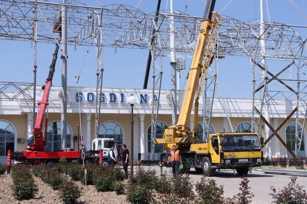 “So‘g‘diyona” stadioni zamonaviy qiyofa kasb etmoqda
