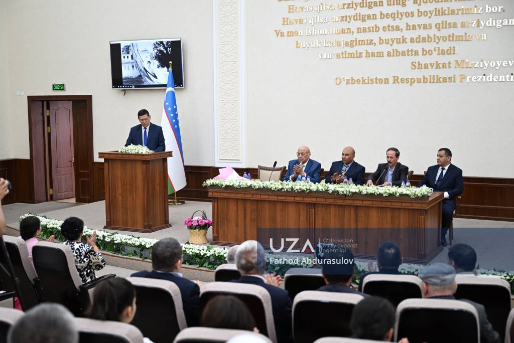 Шоир, таржимон, педагог