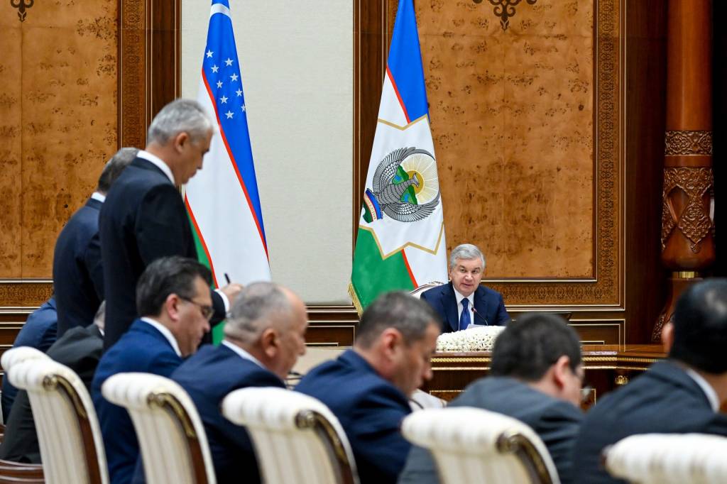 Тадбиркорлар қурилишни бошлаш босқичда тўсиқларга учраётгани кўрсатиб ўтилди