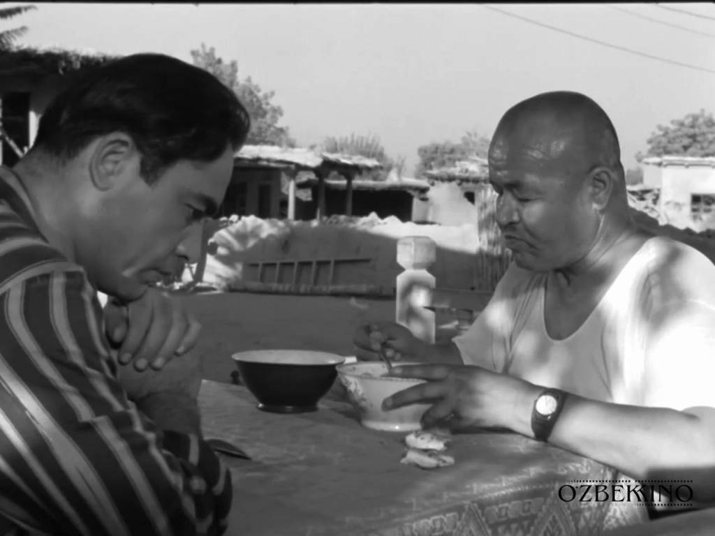 15 апрель —  Маданият ва санъат ходимлари куни