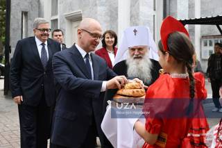 Россия Федерацияси Администрацияси раҳбари биринчи ўринбосари Тошкентдаги “Свято-Успенск” кафедрал соборида бўлди