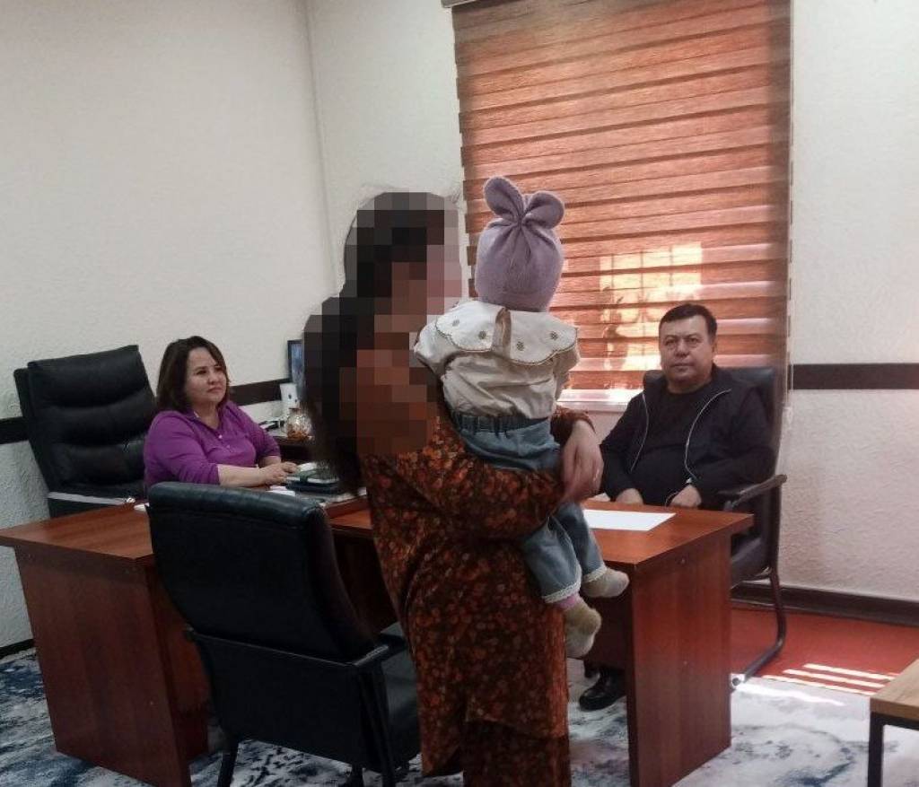 Ona mehridan ayrilgan go‘dak Nurafshondan topildi